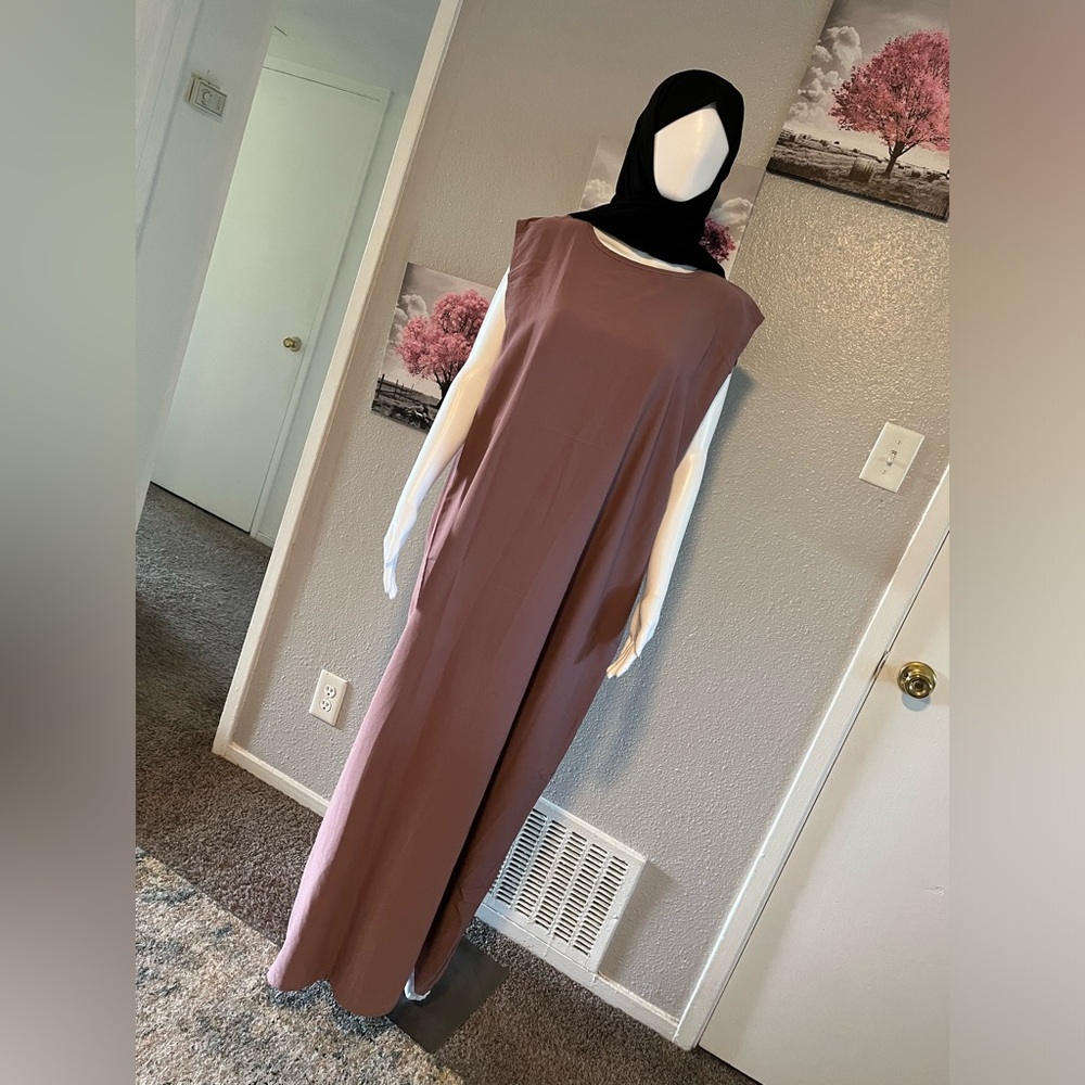 Modest Mauve Abaya - Picture 5 of 5